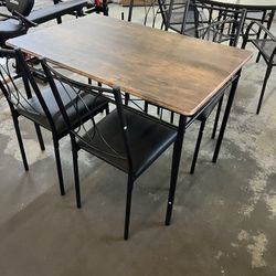 Dining table set 4 chairs and table $99 Brand new  最低价