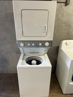 WHIRLPOOL 24' STACKABLE ELECTRIC UNIT