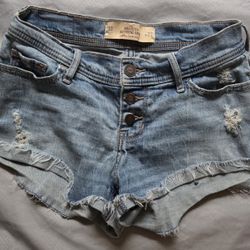 Hollister Ultra Low Rise Boyfriend Jean Shorts W23 / 00 Distressed