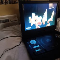 Trexonic 13.3 Portable TV/DVD 
