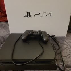 1TB PS4 + 1 PS4 CONTROLLER + 2 PS4 GAMES *Open To Offers*