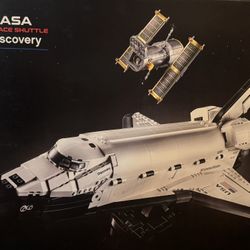 Lego Space Shuttle Discovery Adult Set.
