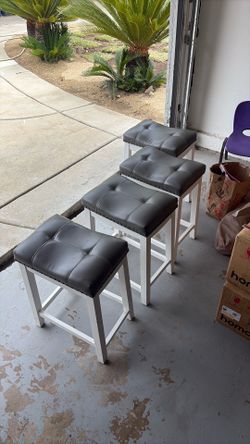 Stool chairs 🪑 4 total