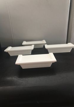 Set of four white hanging bookshelf or display piece