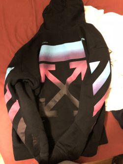 Brand new offwhite sweater size medium