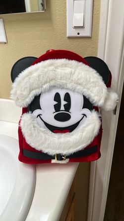 Santa 🎅🏻 Mickey backpack 🎒 Loungefly RARE new with everything