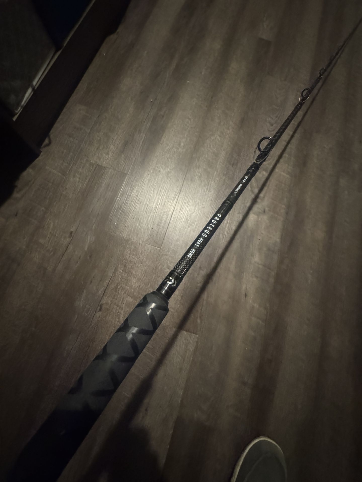 Daiwa Proteus 8’ H Camo Salt Water Fishing Rod. Like New.