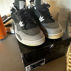 Jordan 4 Retro