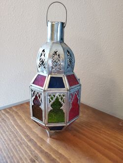 Moroccan light /candle holder decor