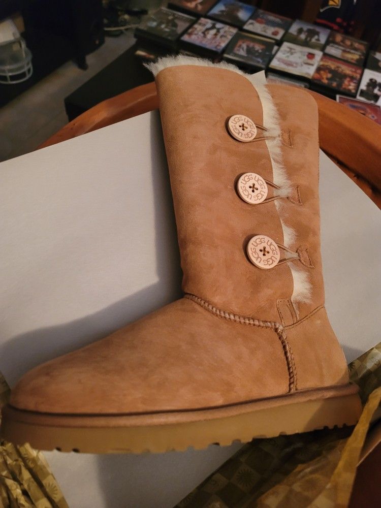 Ugg BOOTS