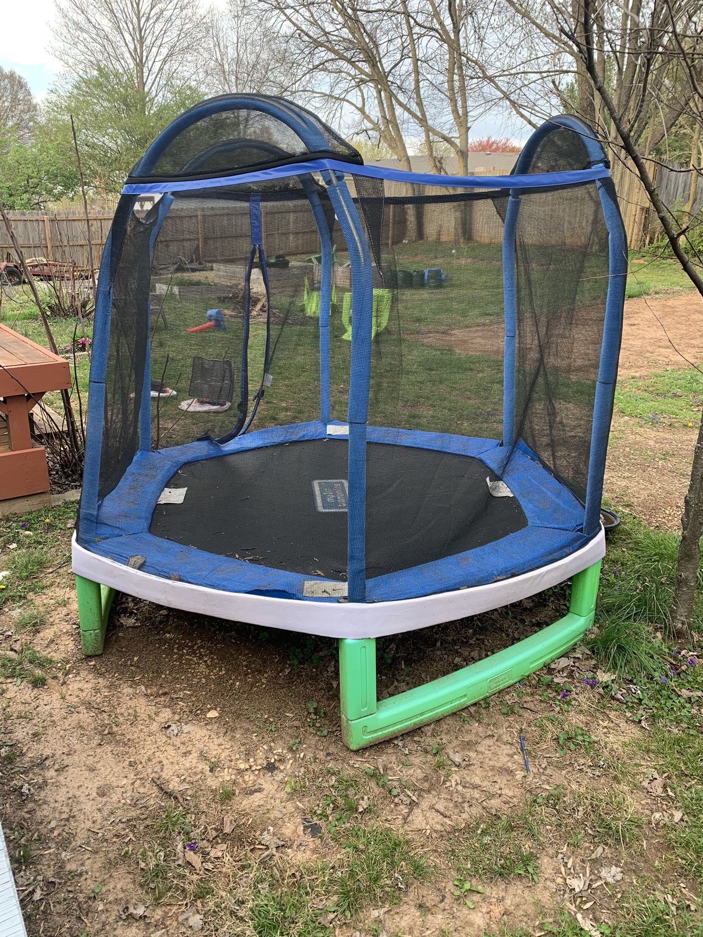 7ft Kids Trampoline 