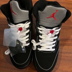 Jordan 5 Metallic 