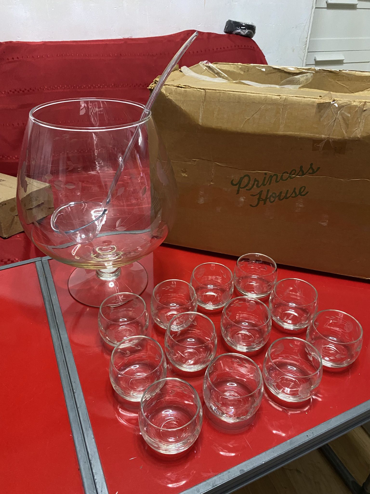 Princess House Ponchera Copa Grande Y 12 Vasitos