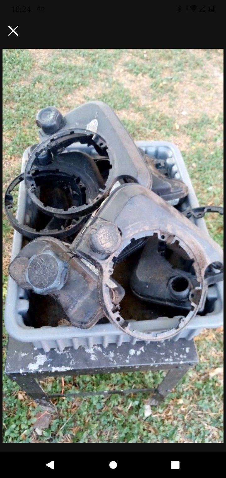 Briggs And Stratton Lawnmower Gas Tanks