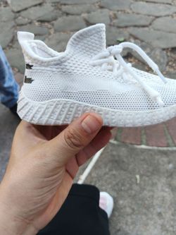 Boys yeezys shoes