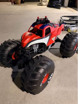 Spider-Man monster truck
