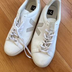 Veja White Men’s Tennis Shoes