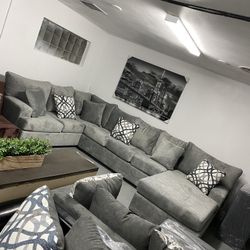 Grey Comfortable 3 Piece Sectional ‼️take It Home With $39 Easy Approval ‼️