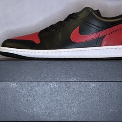 11M Jordan 1 “ OG Bred”