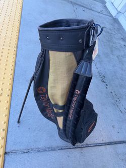 Taylormade golf bag with stands