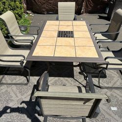 7 Piece Outdoor Dinning Table With Chairs 