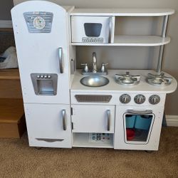 KidKraft Play Kitchen