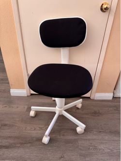 Task Chair