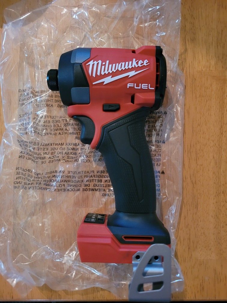 Milwaukee M18 Impact Drill