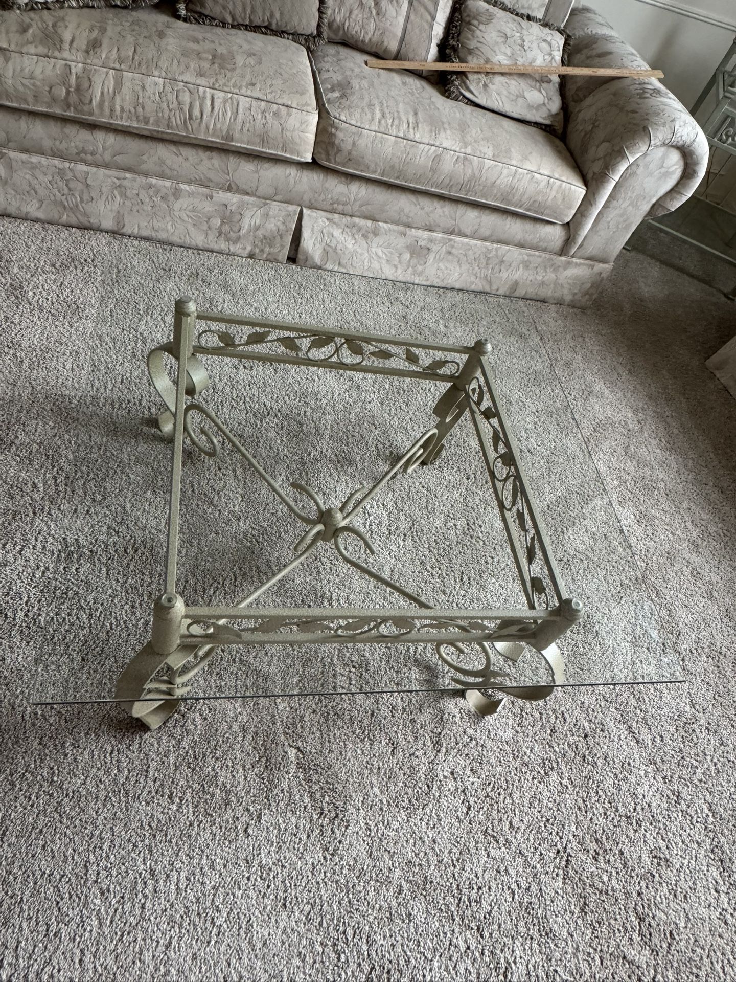 Coffee Table Set. 3 Piece Set