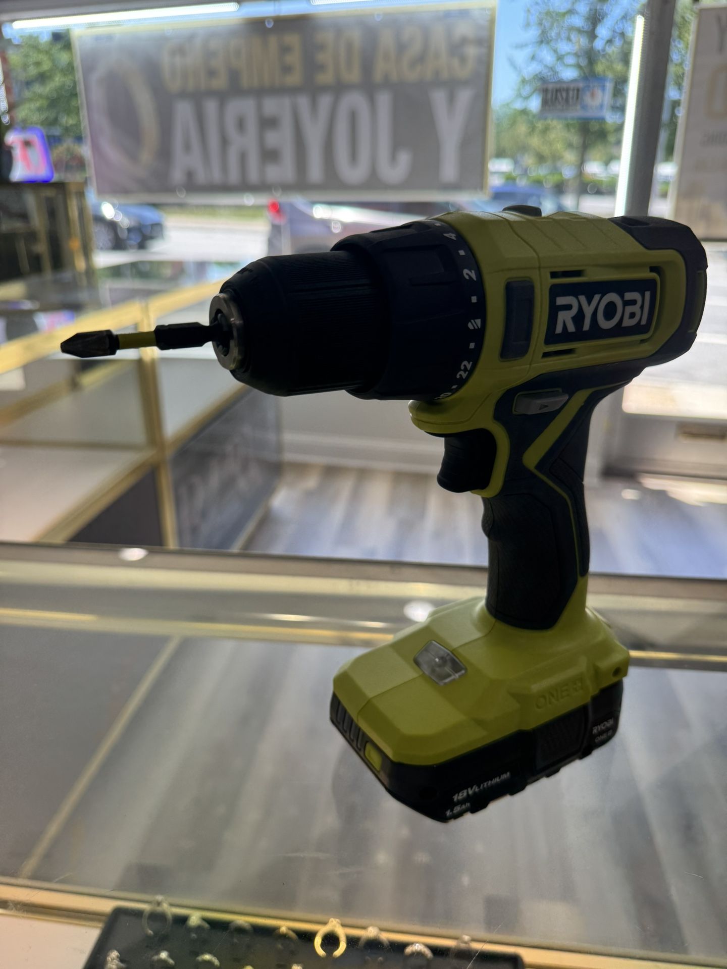 Ryobi Drill 1/2in With Battery 18v Lithium And Charger