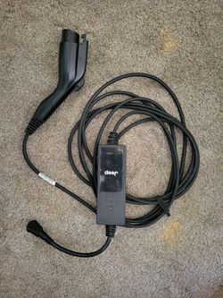 Jeep 4XE charger