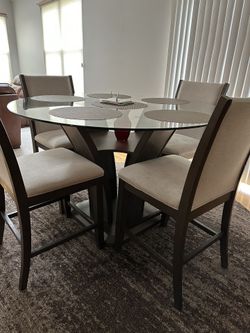 Dinning Table