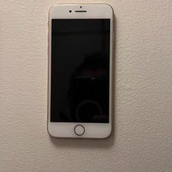 iPhone 11 – Excellent Condition – Unlocked – 64GB