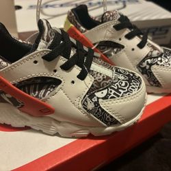 Nike kids shoes size 7c