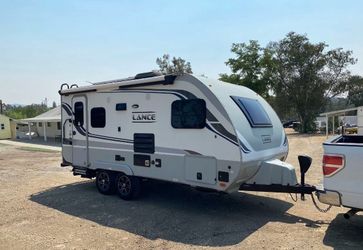 One Owner 2020 LANCE 1685 Travel Trailer