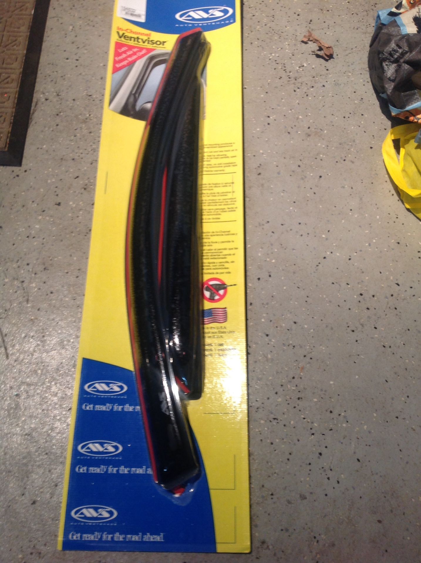 Auto vent shade wind deflectors In Channel