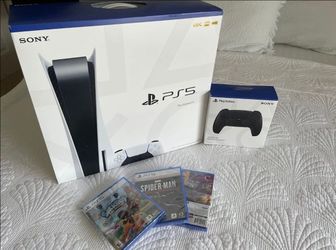 Blu-Ray Disc Edition  - White With , 2 Controllers, 3 Games