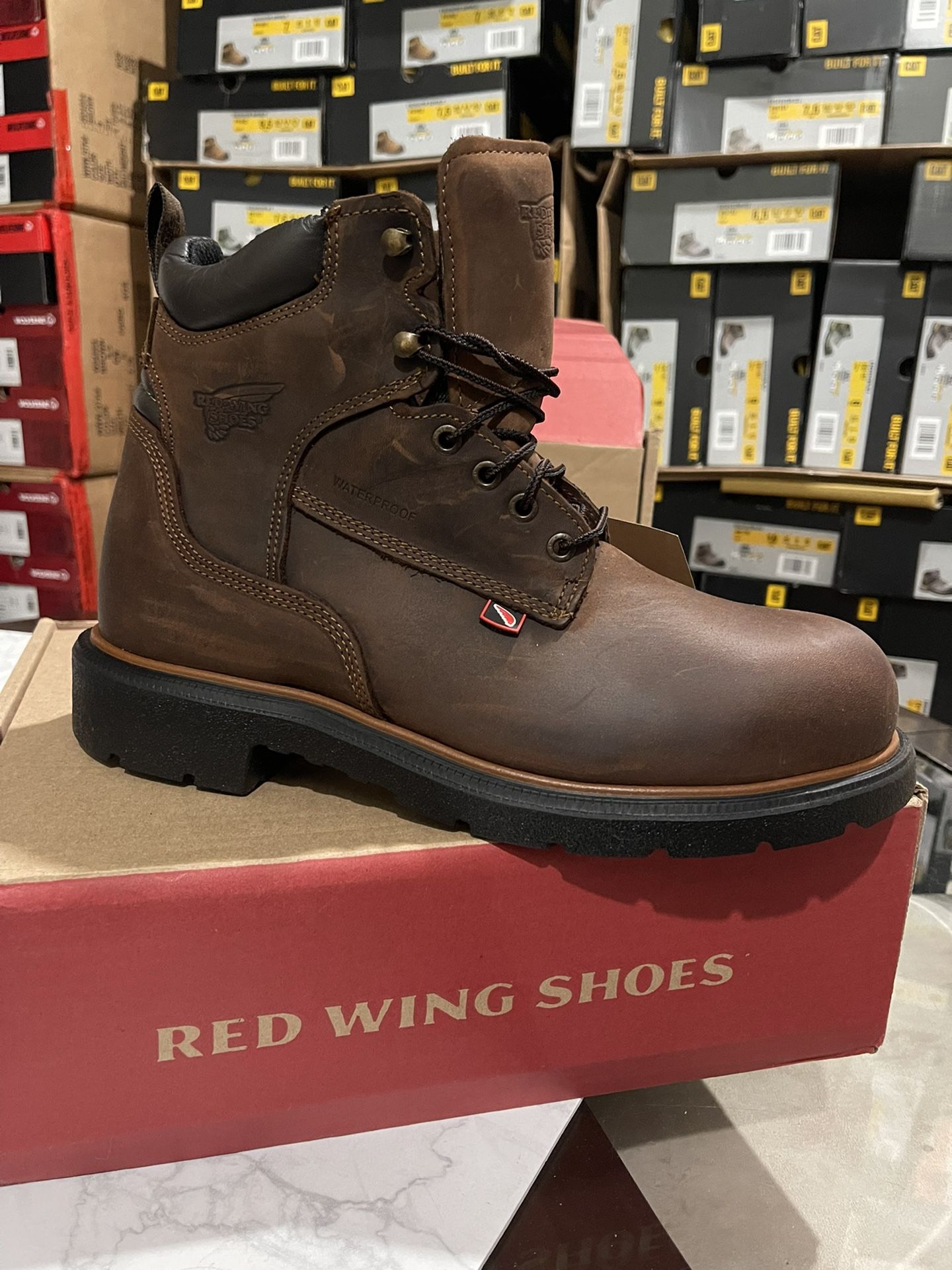 WORK BOOTS 🥾 RED WING // WATERPROOF// STEEL TOE/ ELECTRICAL HAZARD// SIZE (8)(8.5)(9)9.5))(10)