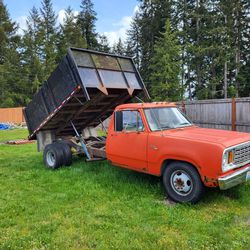 1978 Dodge 1 Ton dump truck