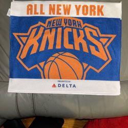 New York Knicks Playoff Hand Towels (4)