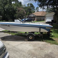 Boat  Mercury  50 Motor 