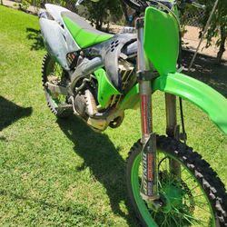 2005 Kawasaki 450 Dirt Bike 