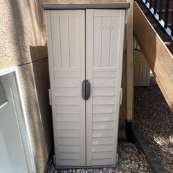 Suncast Slim Storage Shed - 32 x 25 x 72"