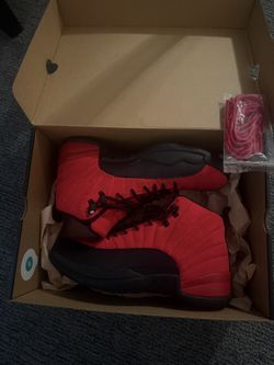 Jordan 12 Reverse Flu Game (10.5) – Lightly Worn/ near new, Great Condition🔥
