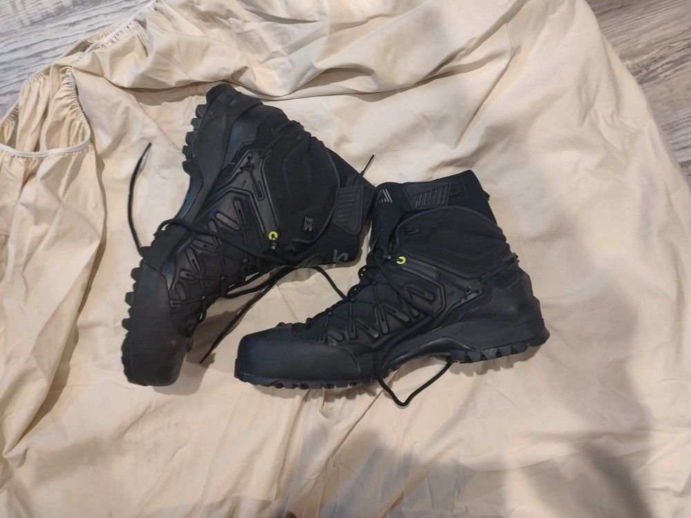 Salwa Boots