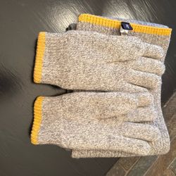 GAP Scarf And Gloves Set
