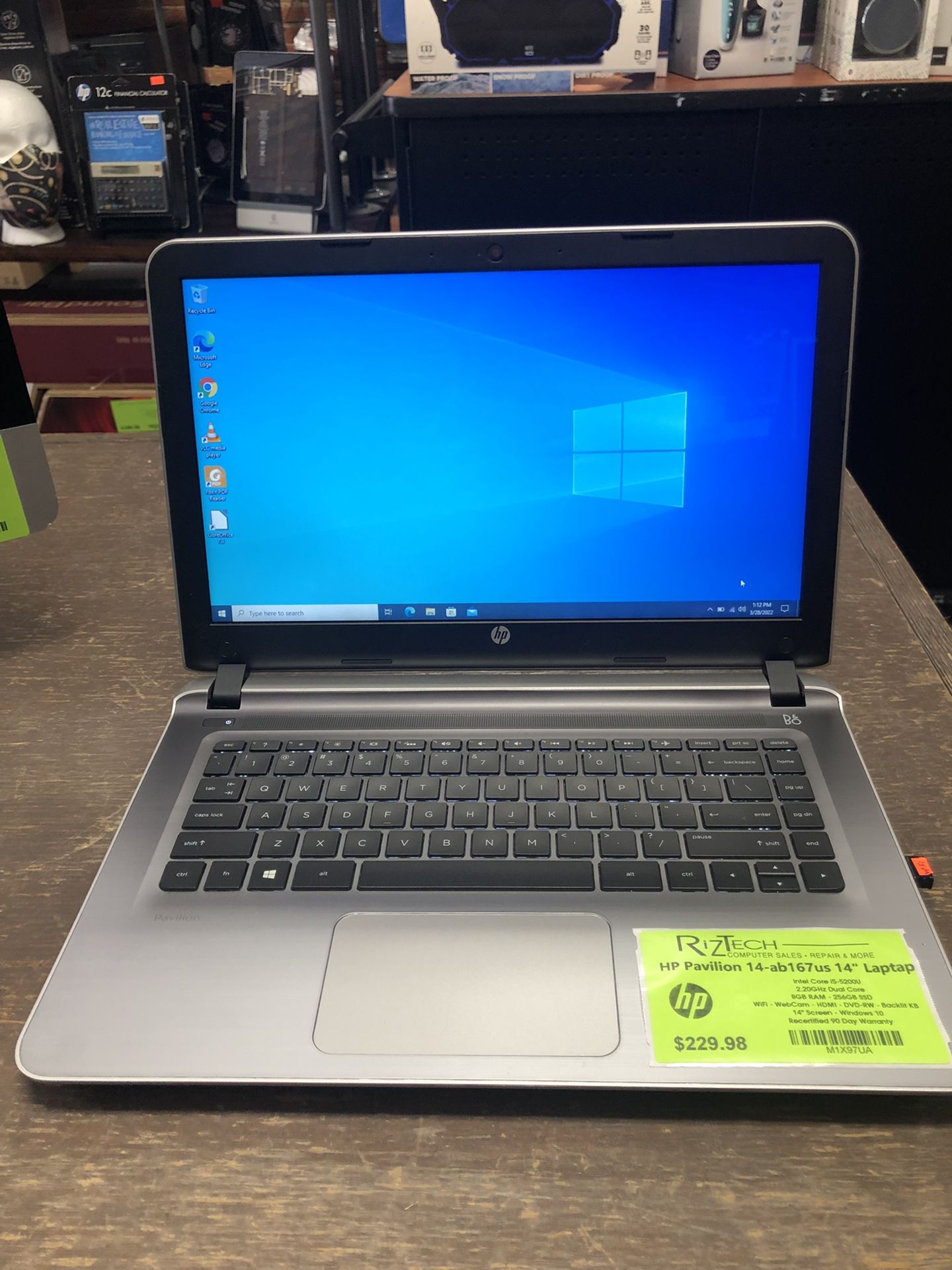 HP Pavilion 14-AB167US Laptop 14” i5 2.20GHz 8GB RAM 256GB SSD DVD-RW Windows 10