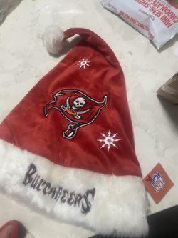 Tampa Bay Buccaneers Santa hat