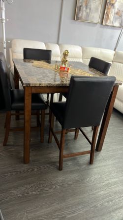 Dining set 5 pc Special Mother’s Day 🎁💕