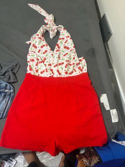 Women’s halter outfit